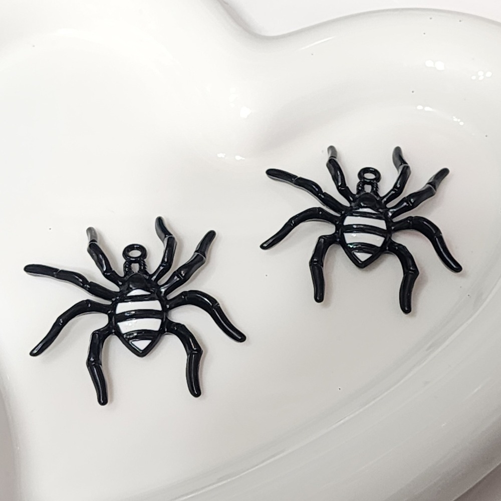 Spider Pendants 2 Pcs Charms Jewelry Making Halloween Spooky Keychain Crafts